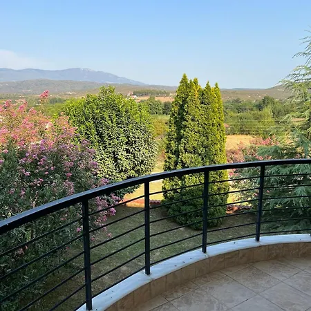 Apartment Near Loutra Pozar & Edessa Falls *